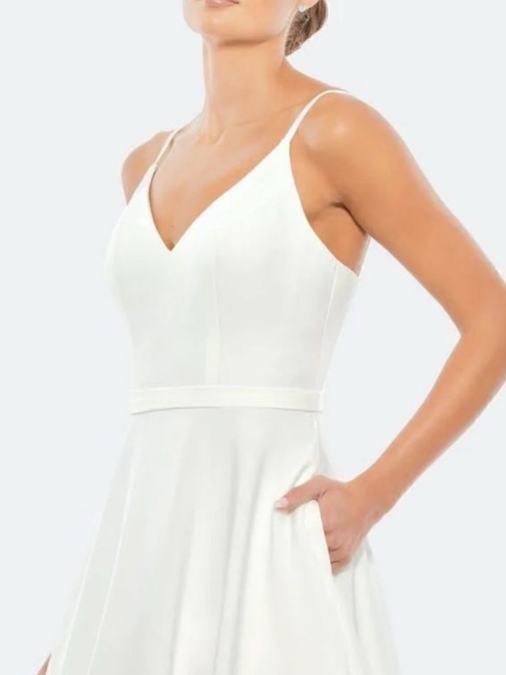 Mac Duggal White Gown 4 worn once just needs steaming